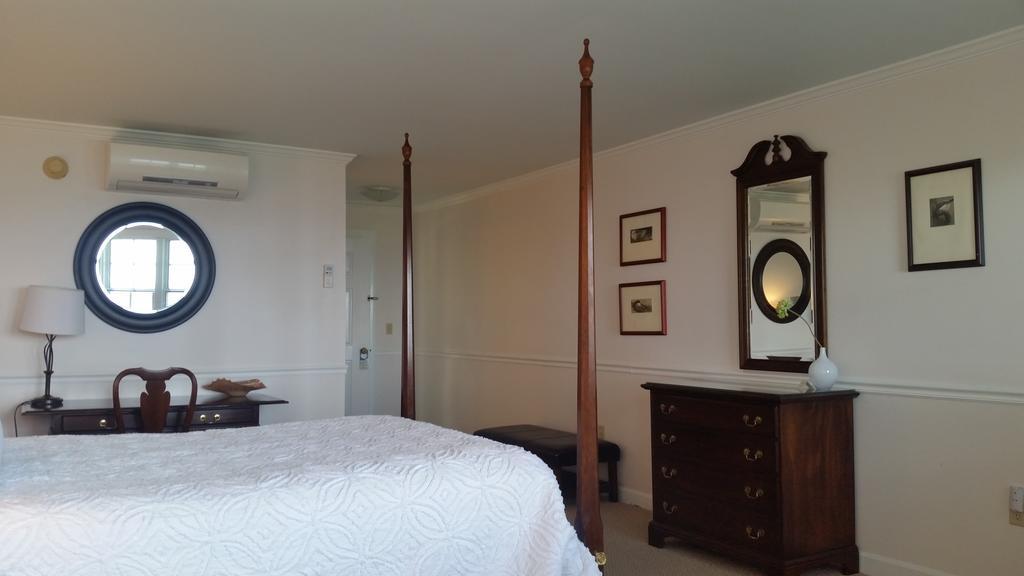 Wades Point Inn On The Bay McDaniel Экстерьер фото