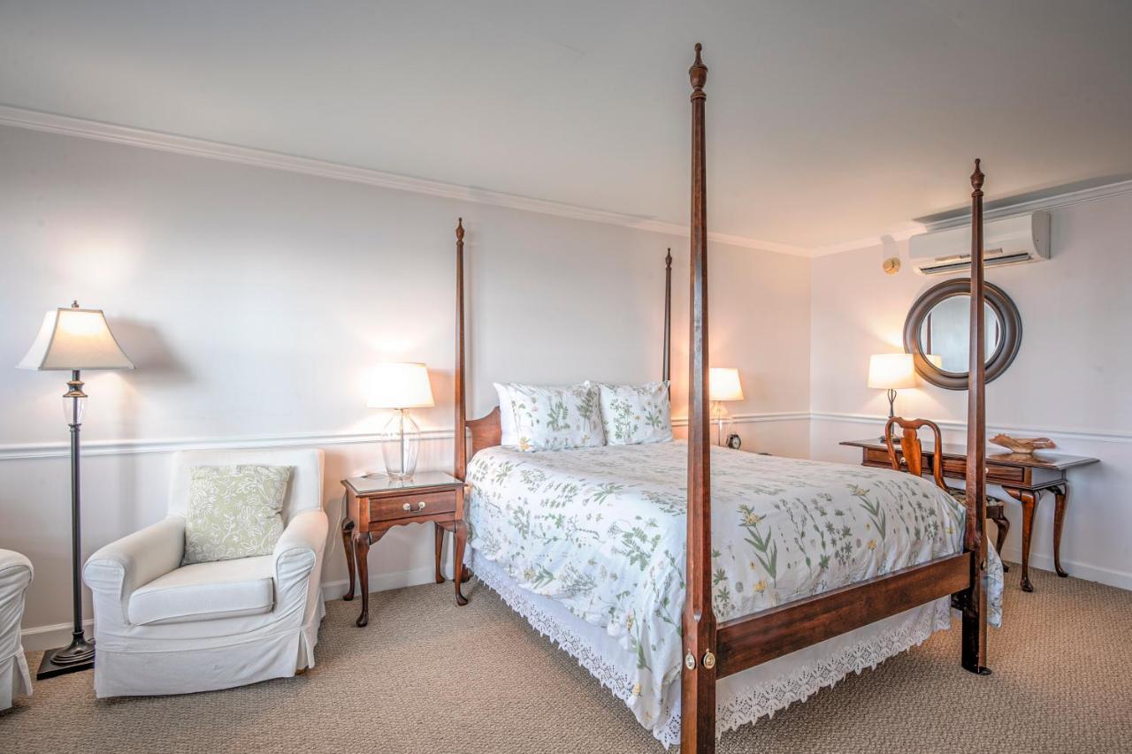 Wades Point Inn On The Bay McDaniel Экстерьер фото
