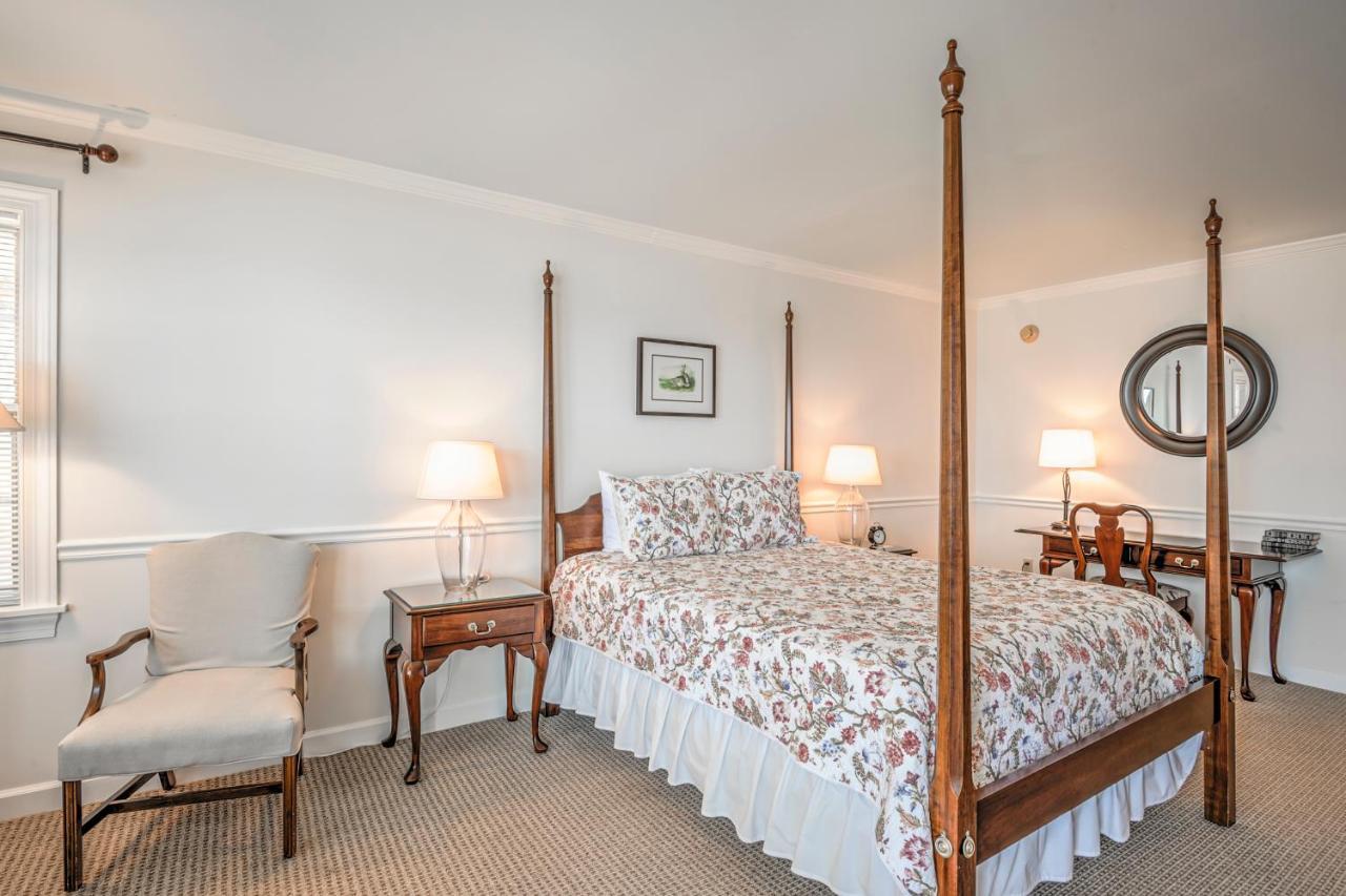 Wades Point Inn On The Bay McDaniel Экстерьер фото