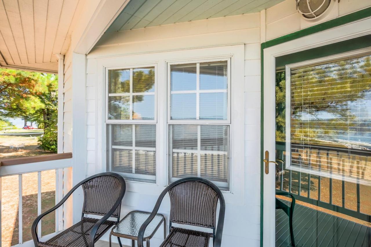 Wades Point Inn On The Bay McDaniel Экстерьер фото